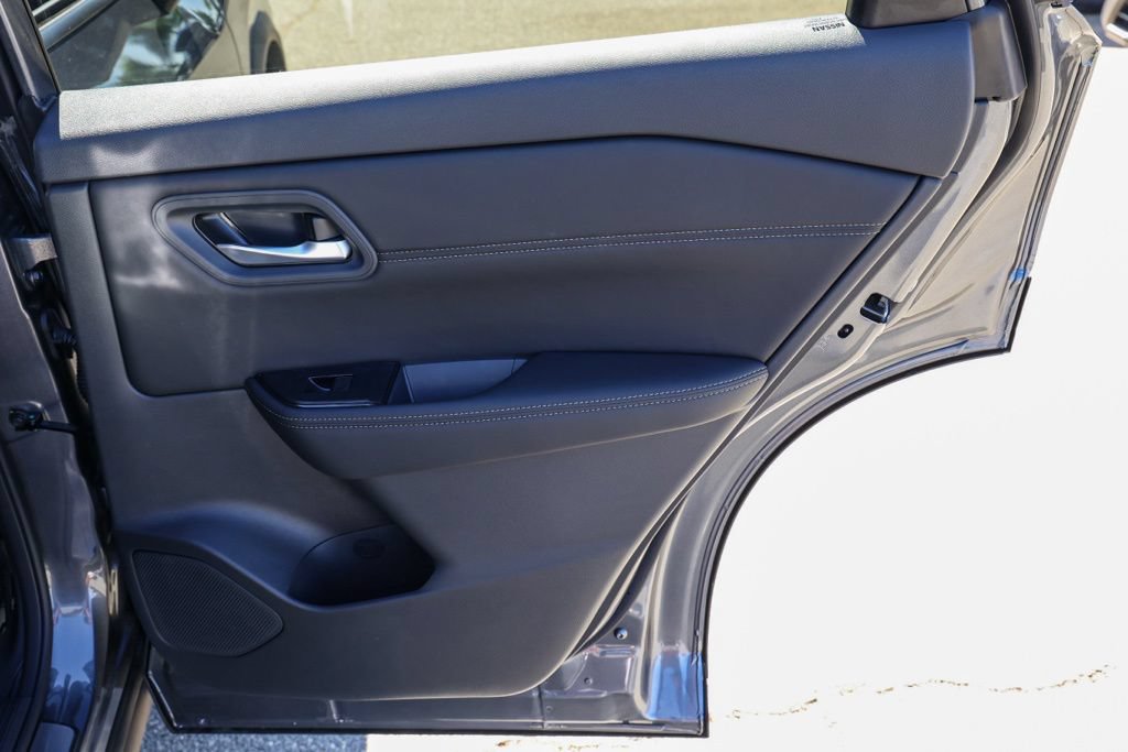New 2026 Nissan Rogue Dark Armor FWD image 19