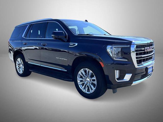 Used 2022 GMC Yukon SLT w/ SLT Luxury Package AWD/4WD image 3