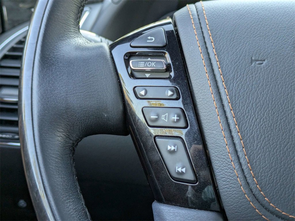 Used 2024 INFINITI QX80 Sensory image 28