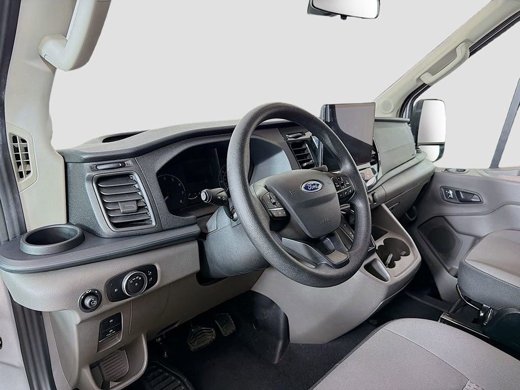 Used 2024 Ford Transit 350 XLT image 18