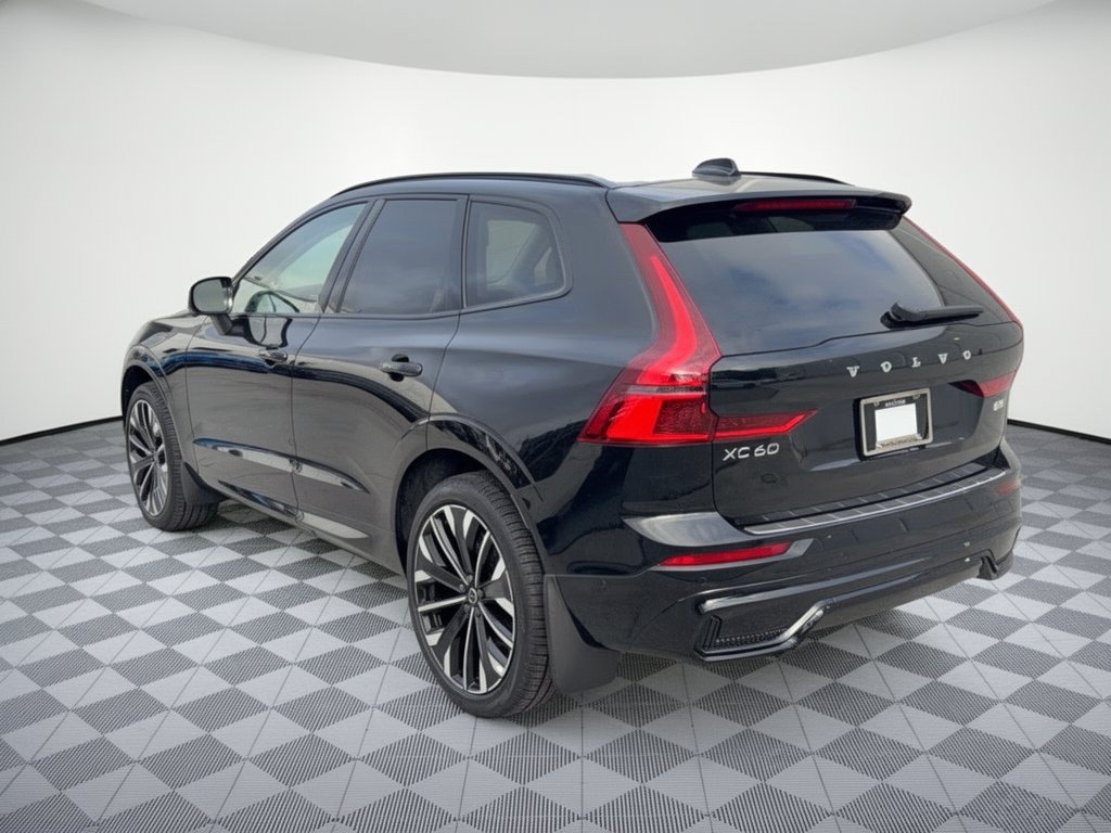 New 2026 Volvo XC60 B5 Ultra w/ Climate Package AWD/4WD image 3