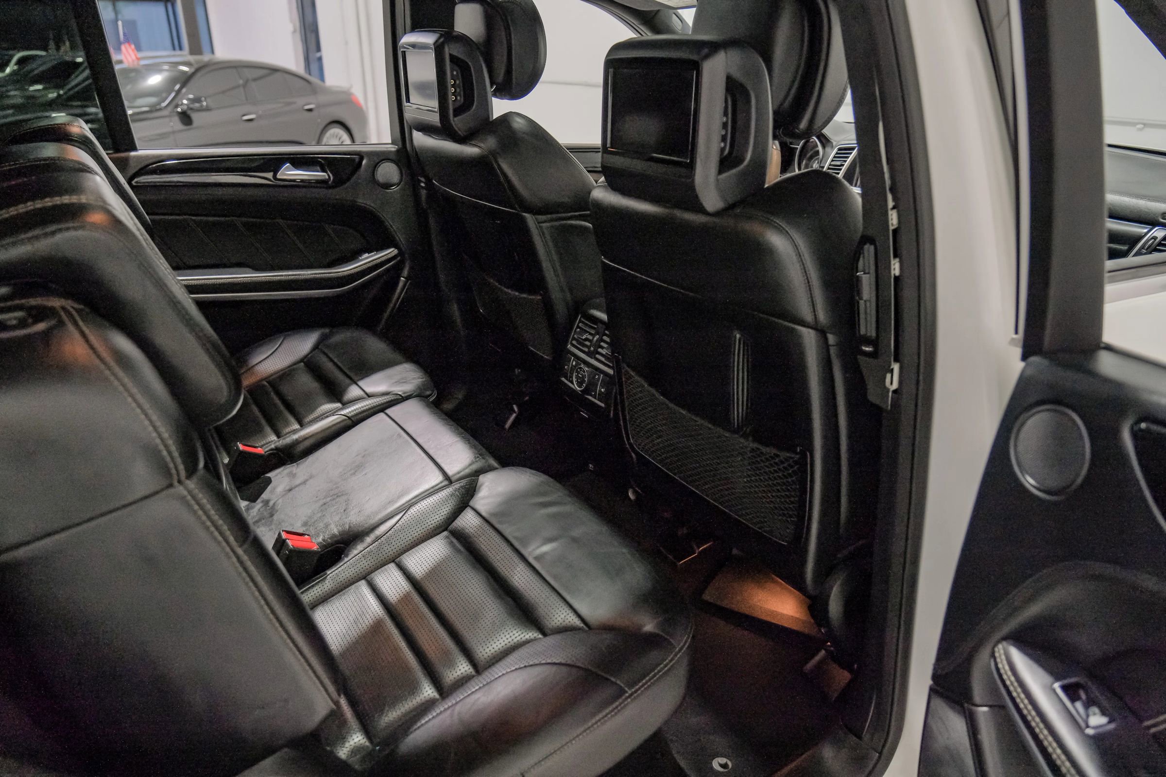 Used 2016 Mercedes-Benz GL 63 AMG 4MATIC image 42