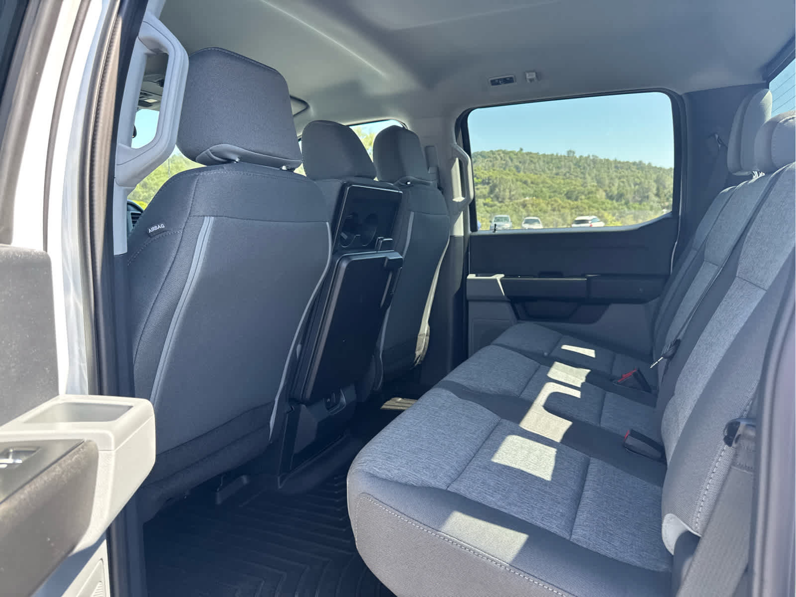 Certified 2024 Ford F550 4x4 Crew Cab Super Duty image 9