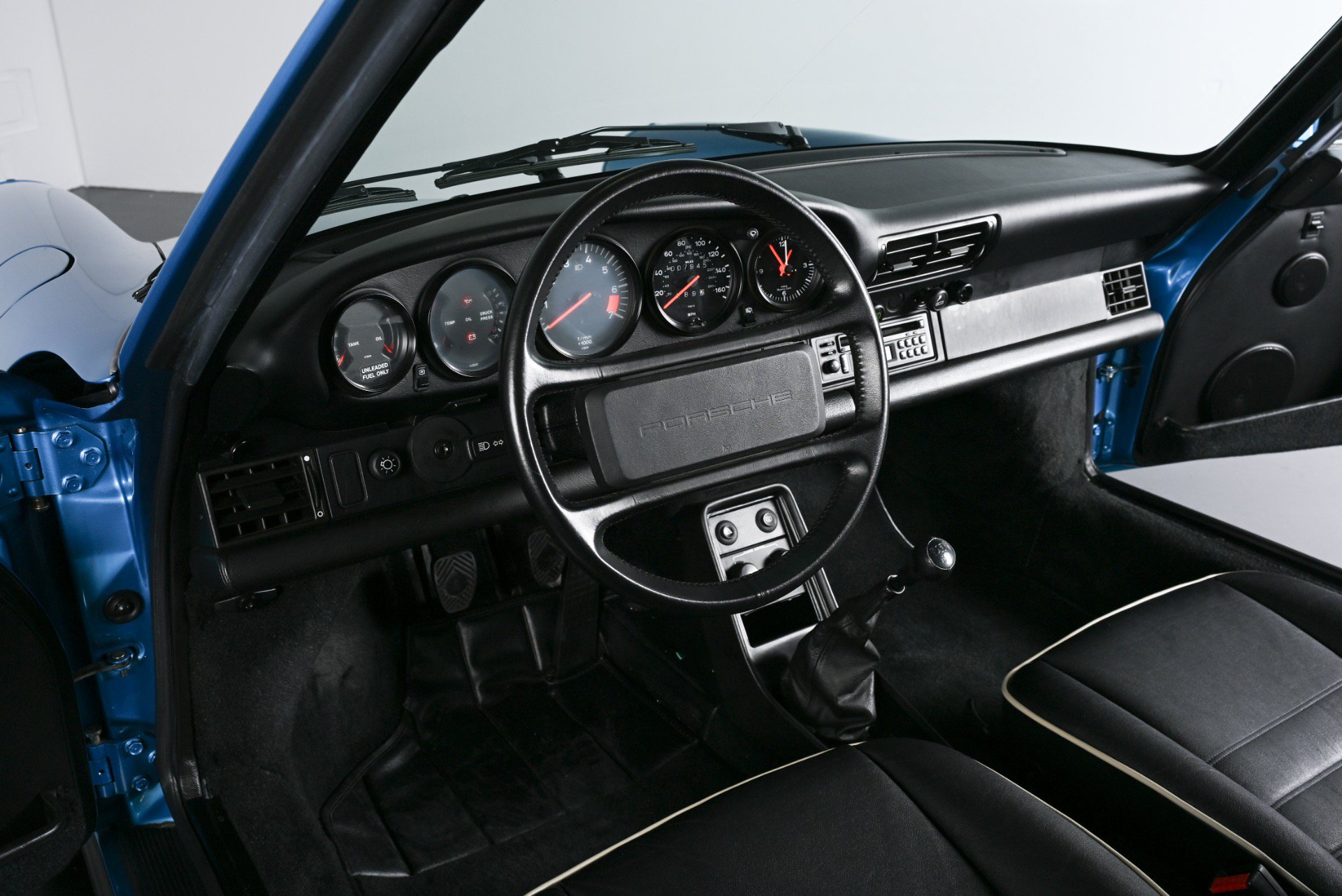 Used 1989 Porsche 911 Targa RWD image 4
