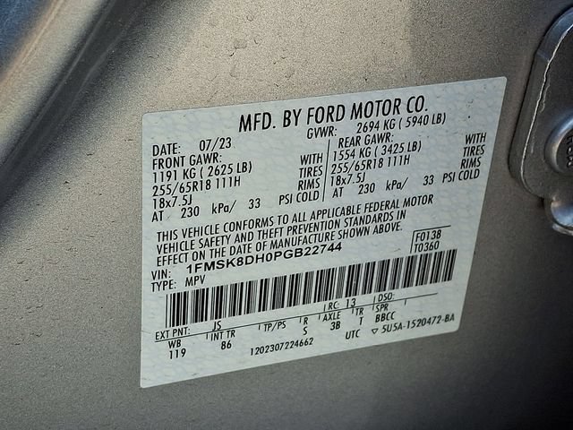 Used 2023 Ford Explorer XLT AWD/4WD image 27