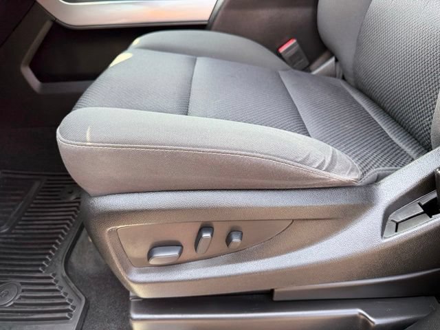 Certified 2017 Chevrolet Silverado 1500 LT w/ All Star Edition AWD/4WD image 18