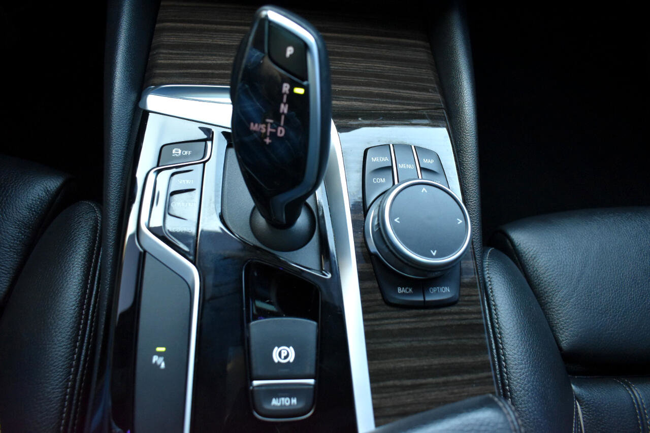 Used 2019 BMW 530i xDrive w/ Convenience Package image 23