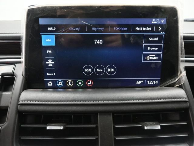 Used 2021 Chevrolet Suburban LT w/ Rear Media and Nav Package image 9