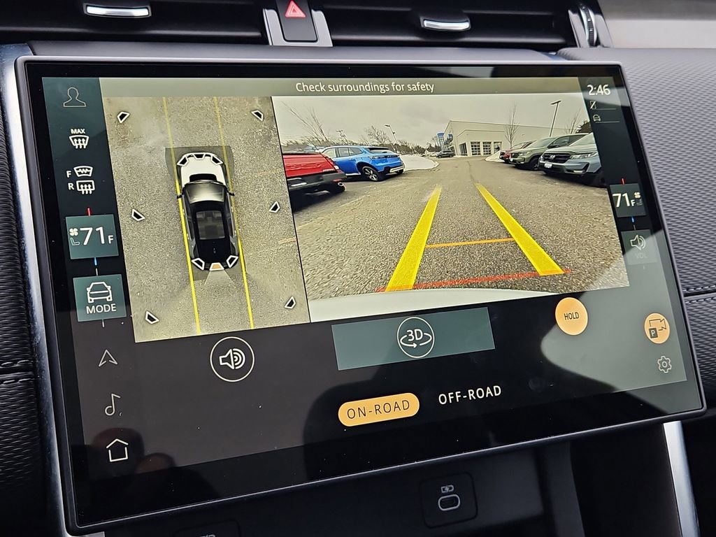 Used 2024 Land Rover Discovery Sport Dynamic SE image 16