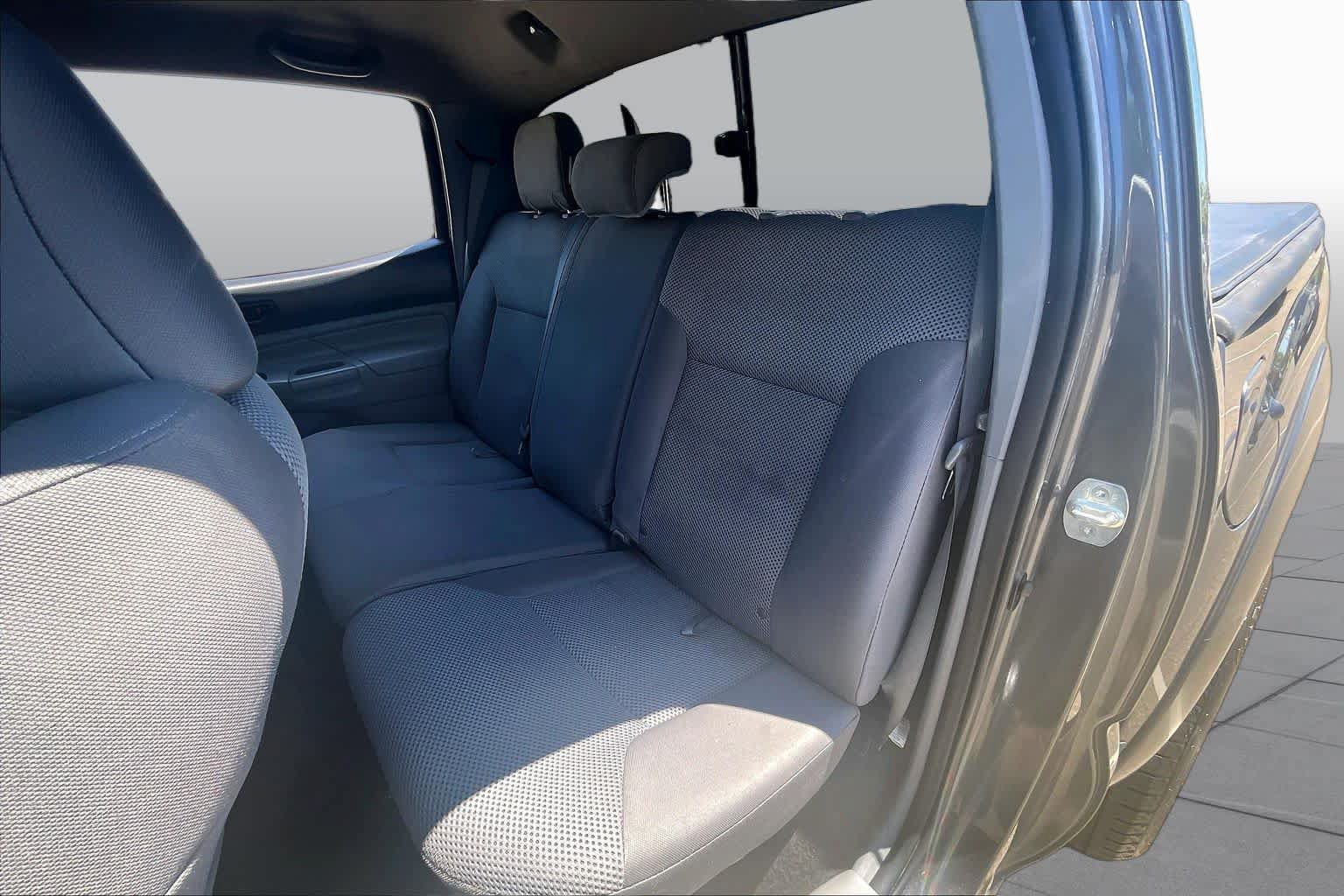 Used 2013 Toyota Tacoma PreRunner w/ TRD Sport Pkg RWD image 20