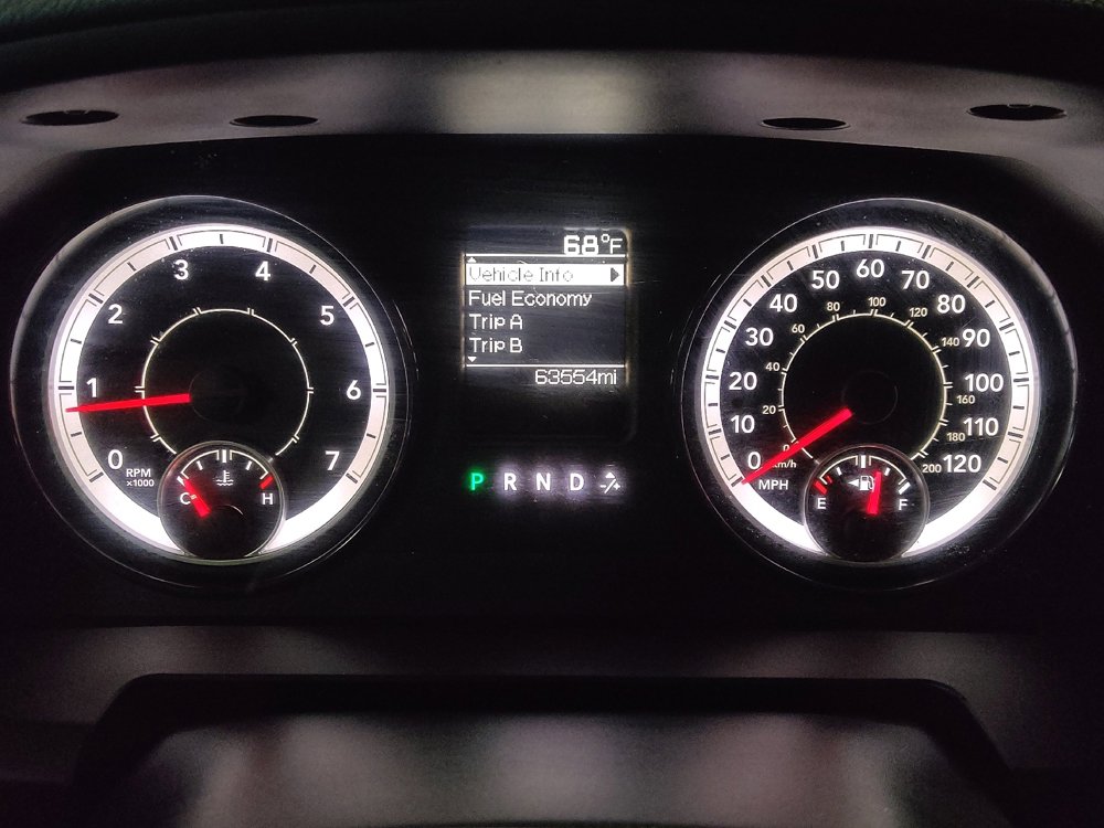 Used 2018 RAM 1500 Express RWD image 23