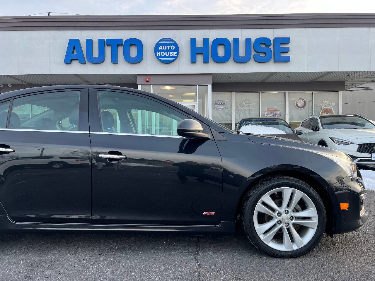 Used 2015 Chevrolet Cruze LTZ w/ Sun, Sound and Sport Package image 40