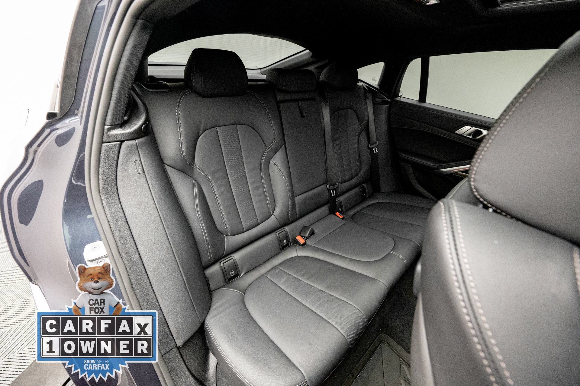 Used 2022 BMW X6 xDrive40i w/ M Sport Package AWD/4WD image 17