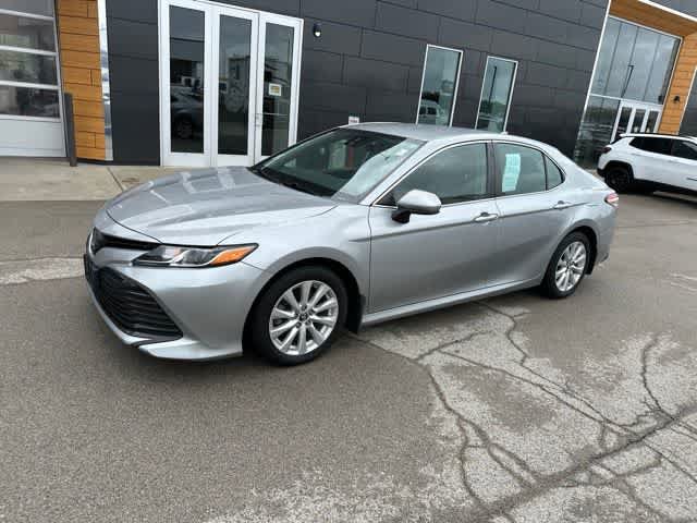 Used 2019 Toyota Camry LE FWD image 16