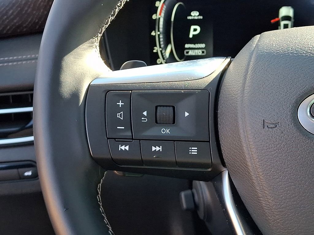 Used 2025 INFINITI QX60 Sensory w/ Vision Package image 24