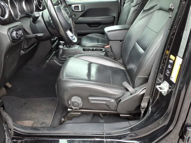 Used 2020 Jeep Wrangler Unlimited Sahara AWD/4WD image 13