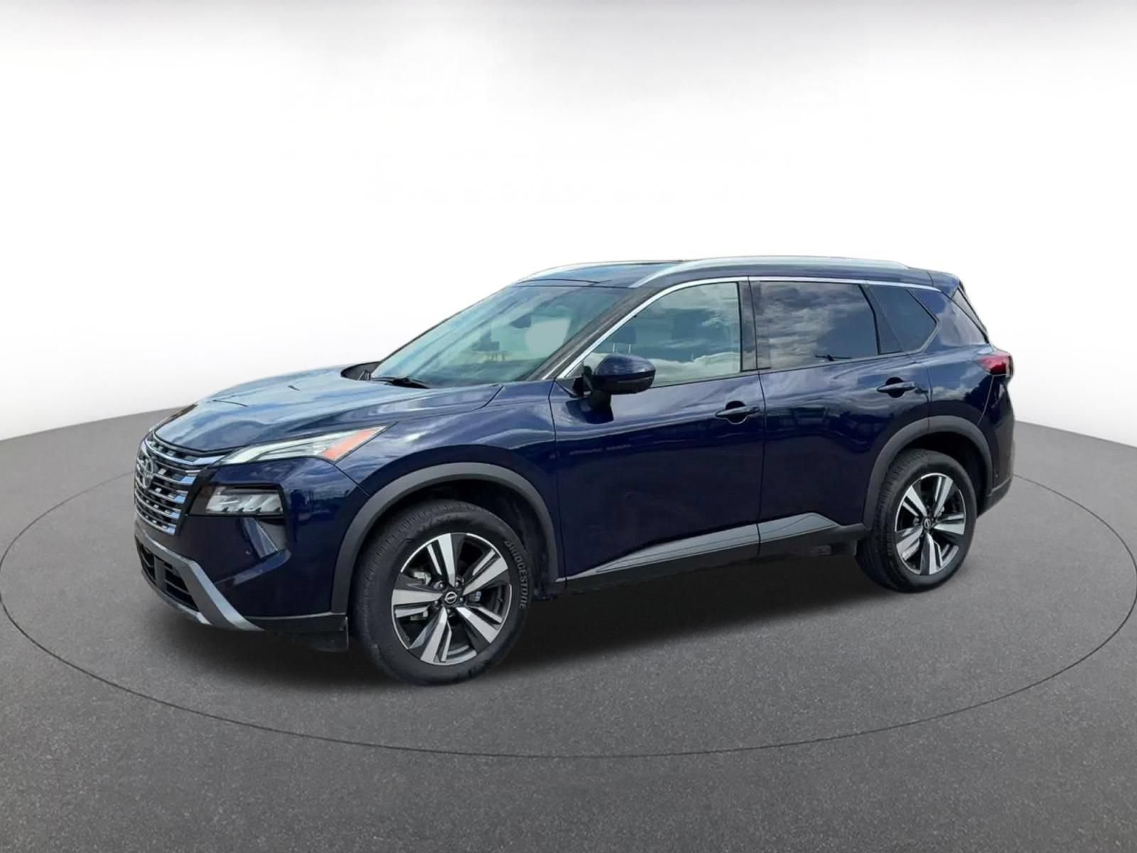 Used 2026 Nissan Rogue SL FWD image 7