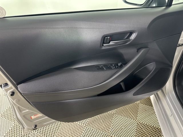 Used 2023 Toyota Corolla LE image 9