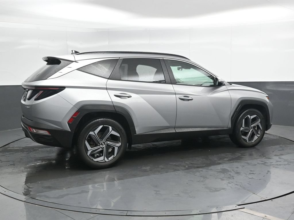 Used 2023 Hyundai Tucson SEL w/ Cargo Package AWD/4WD image 3