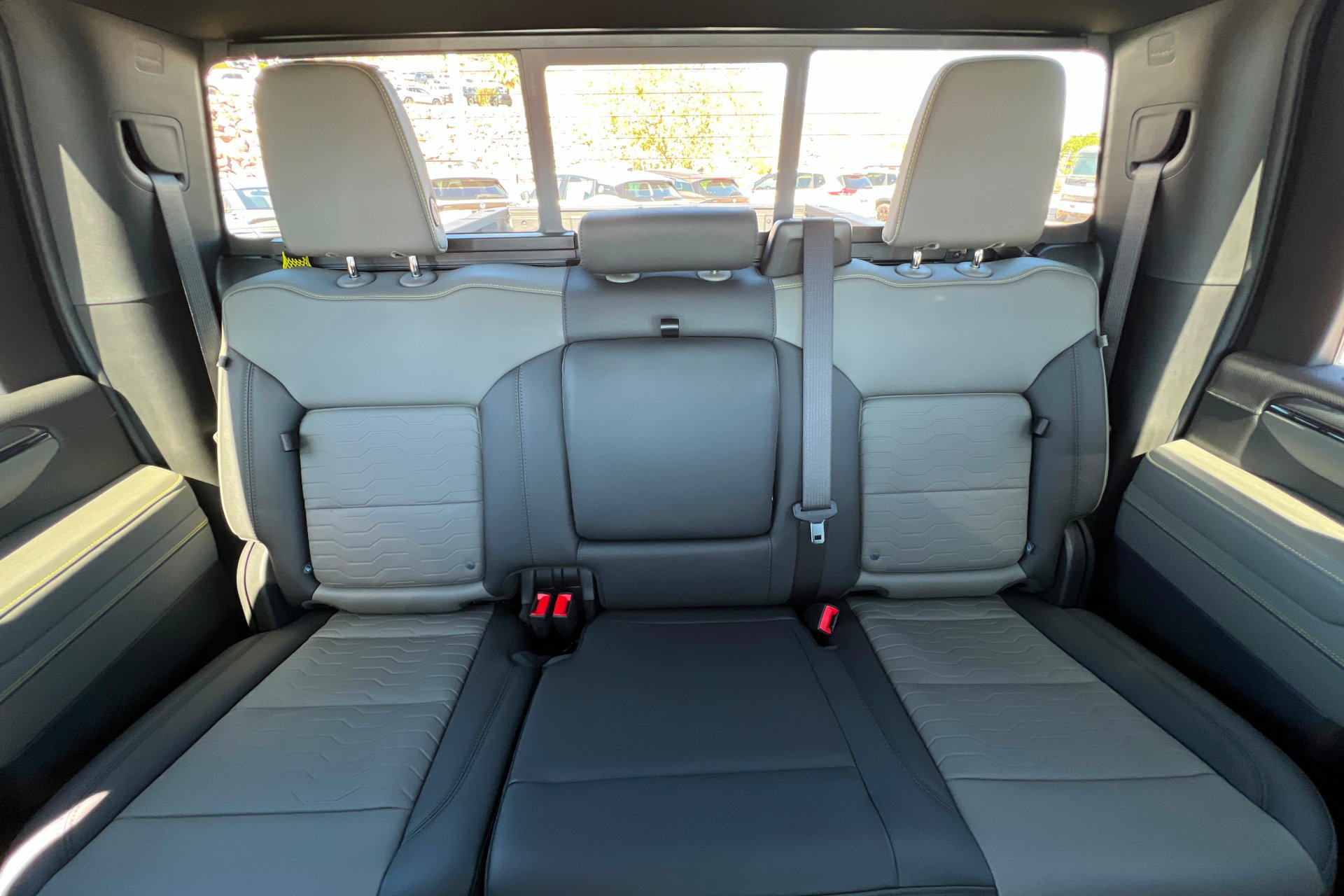 New 2026 Chevrolet Silverado 2500 ZR2 w/ LPO, Dark Essentials Package AWD/4WD image 25