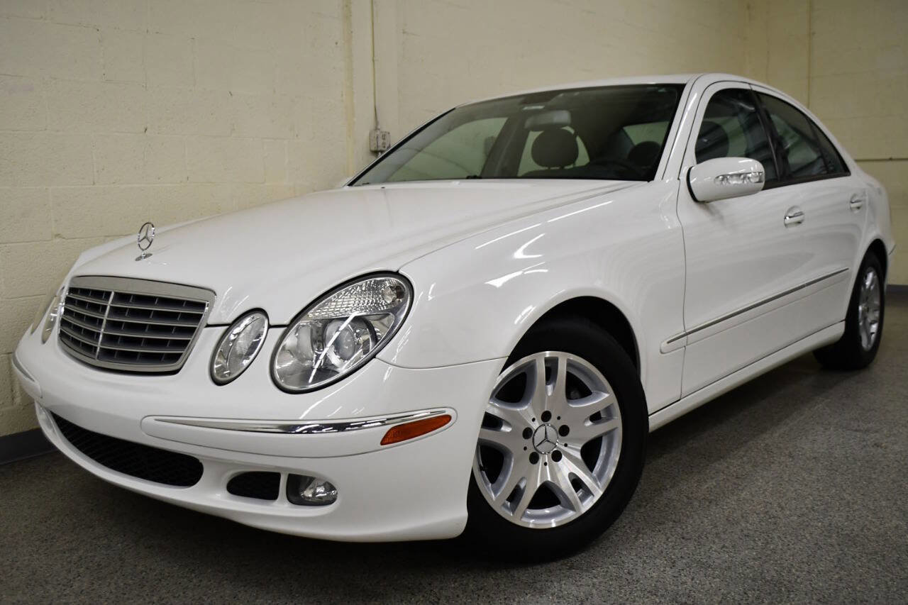 Used 2005 Mercedes-Benz E 320 CDI Sedan image 1