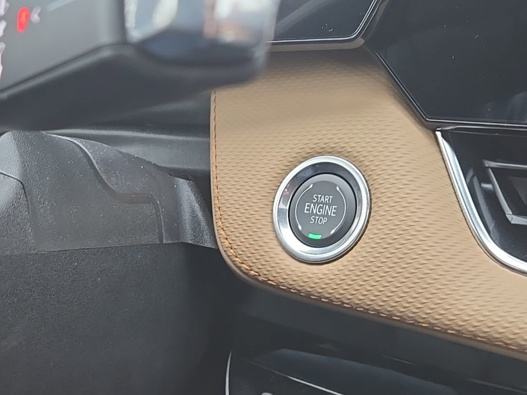 New 2026 Chevrolet Equinox ACTIV w/ Convenience Package III image 19