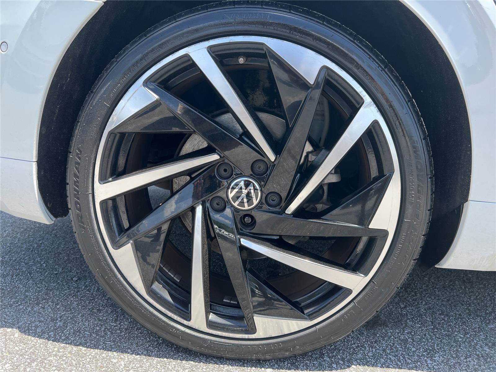 Used 2023 Volkswagen Arteon SEL Premium AWD/4WD image 31