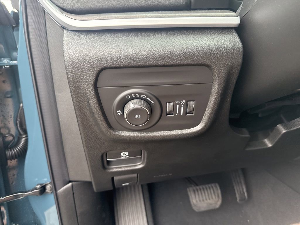 New 2026 Jeep Grand Cherokee Limited AWD/4WD image 17