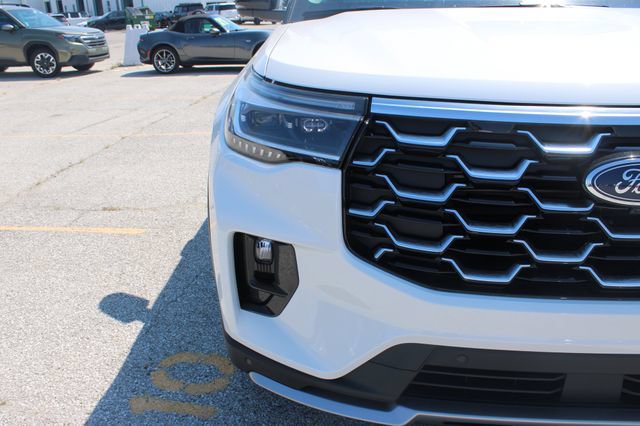 Used 2025 Ford Explorer Platinum w/ Ultimate Package AWD/4WD image 40