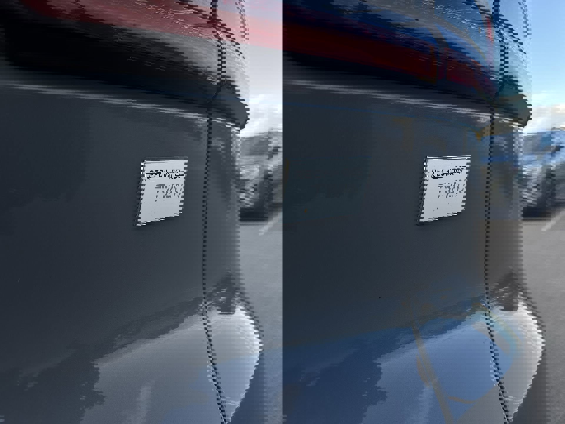 Used 2023 Volvo C40 P8 Recharge Ultimate image 32