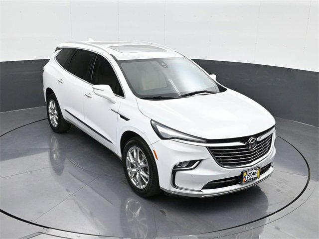 Used 2023 Buick Enclave Premium w/ Experience Buick Package image 16