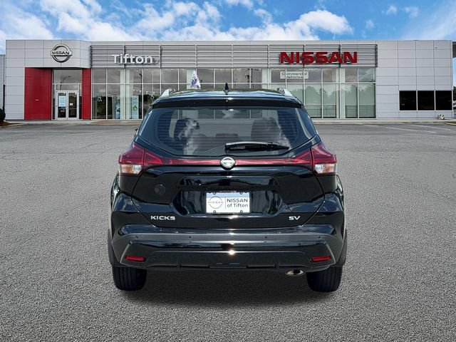 Used 2023 Nissan Kicks SV FWD image 6