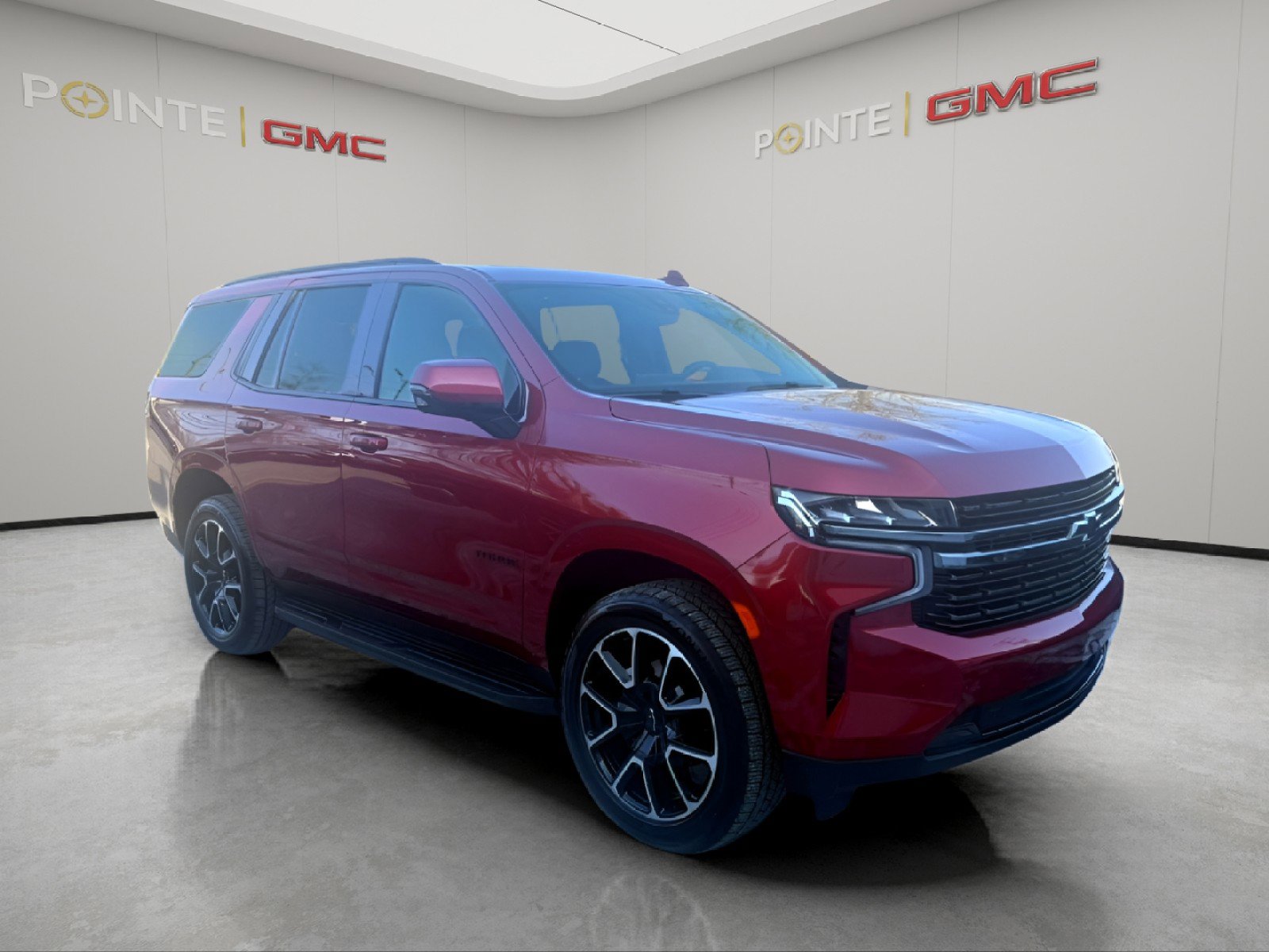 Used 2022 Chevrolet Tahoe RST w/ Luxury Package AWD/4WD image 33