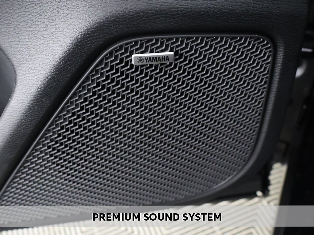 New 2026 Mitsubishi Outlander ES image 4