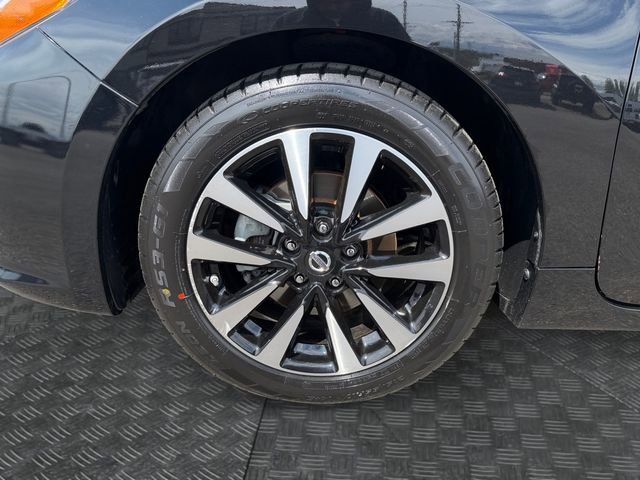 Used 2018 Nissan Altima 2.5 SV FWD image 14