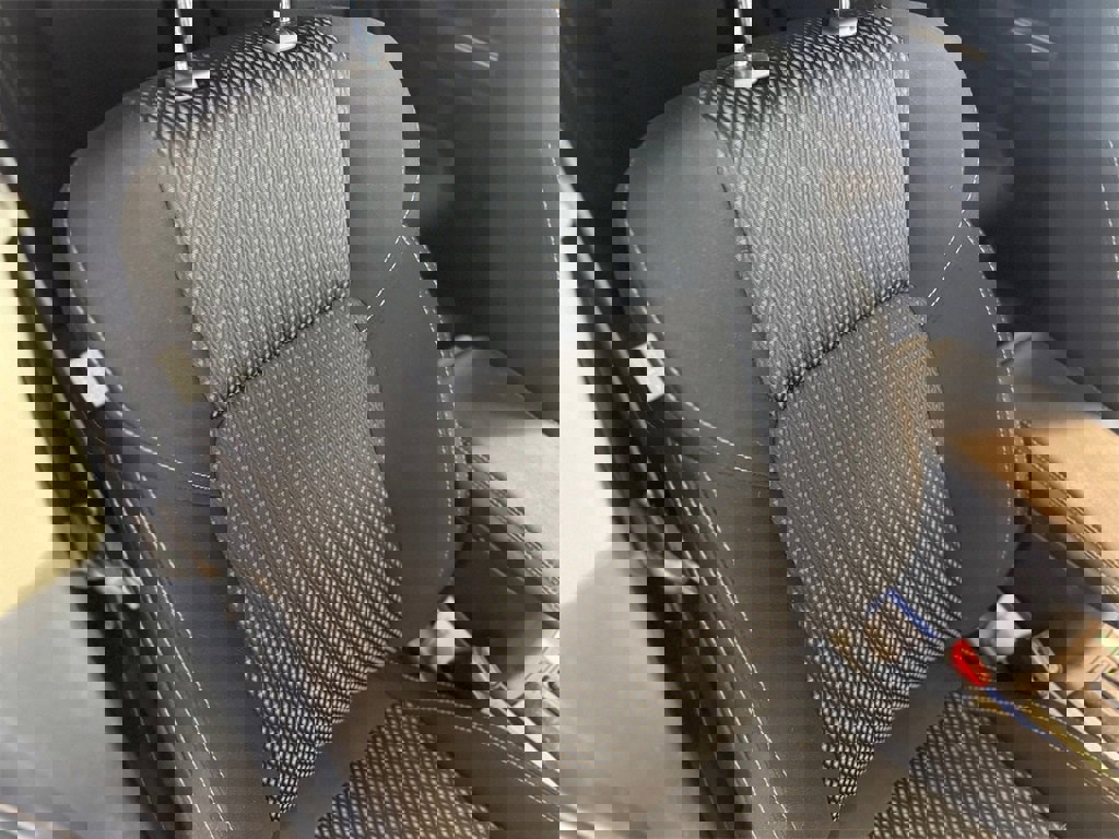 Used 2020 Mitsubishi Outlander ES image 47