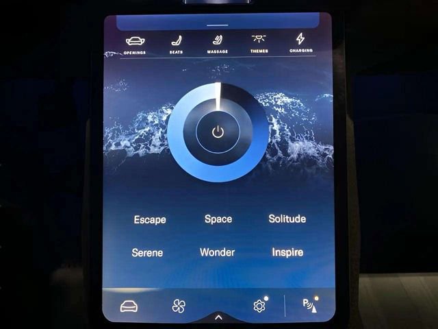 Used 2022 Lucid Air Grand Touring image 48