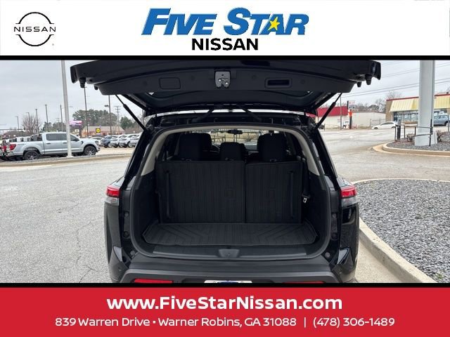 Used 2024 Nissan Pathfinder SV FWD image 29