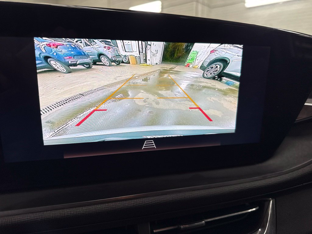 Used 2024 Buick Envista Preferred w/ Convenience I Package FWD image 28