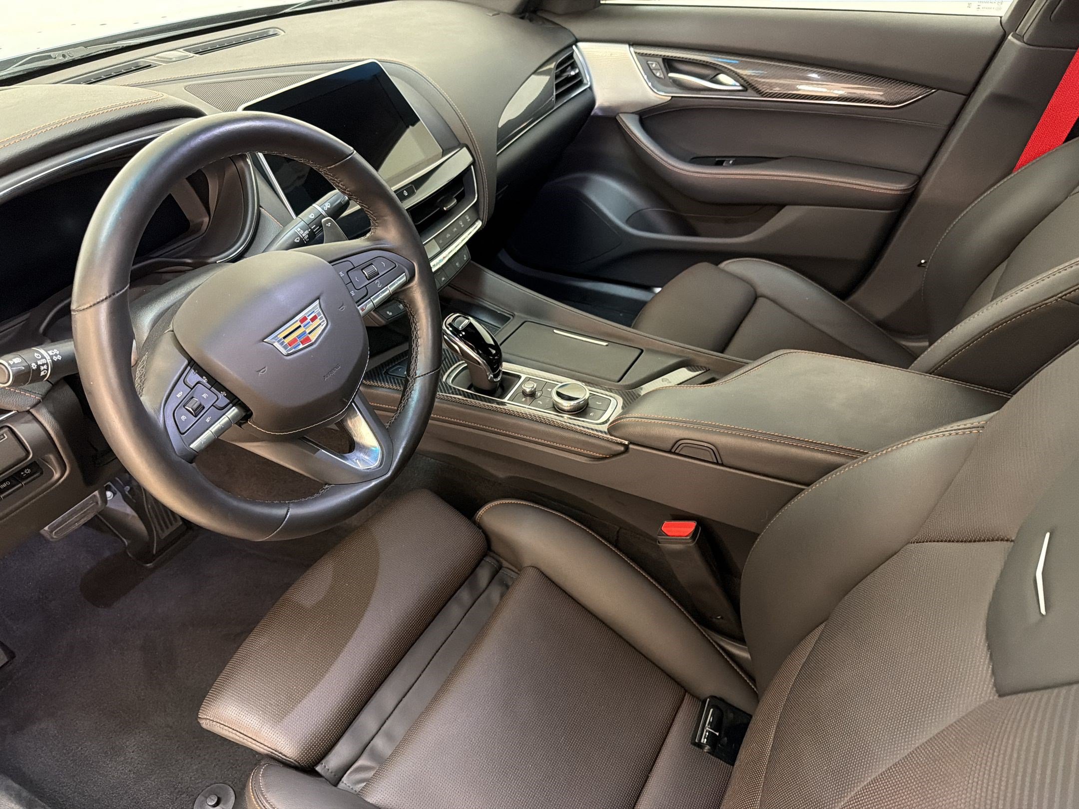 Certified 2023 Cadillac CT5 V w/ Premium Package AWD/4WD image 4
