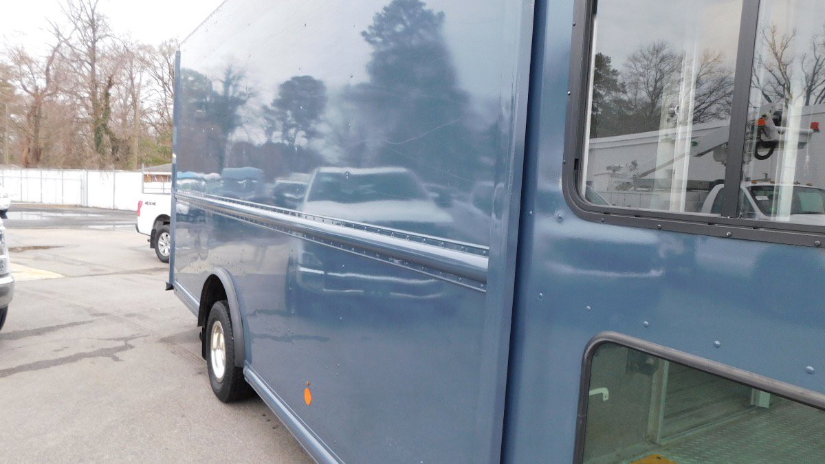 Used 2019 Ford E-450 and Econoline 450 Super Duty image 11