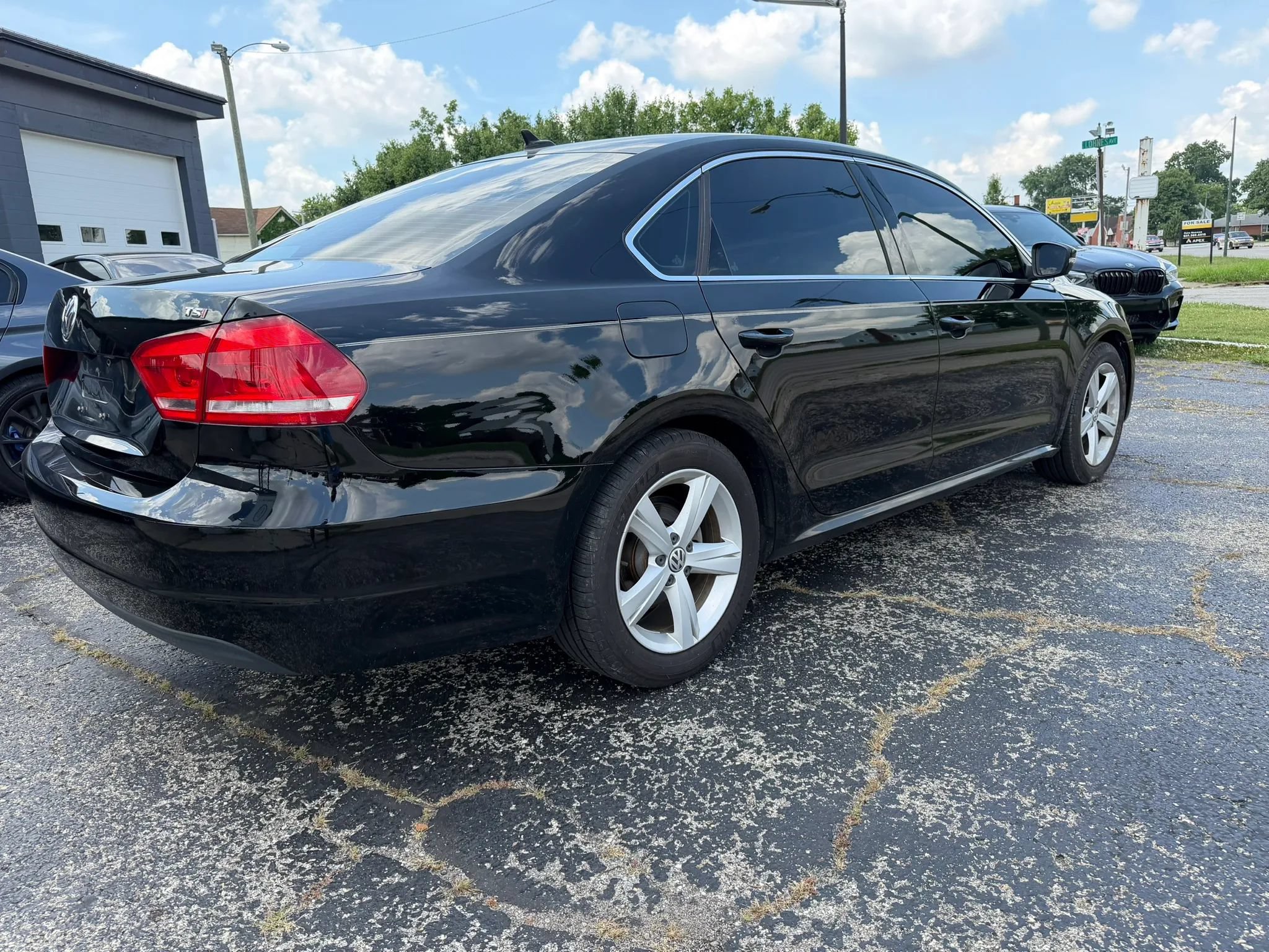 Used 2015 Volkswagen Passat 1.8T S FWD image 9
