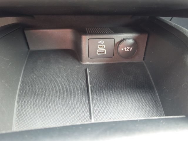 Used 2025 Ford Escape ST-Line Select AWD/4WD image 19
