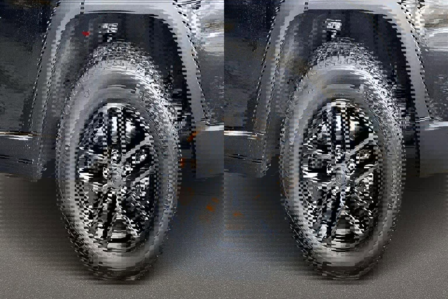 Used 2023 Jeep Grand Cherokee L Laredo image 36