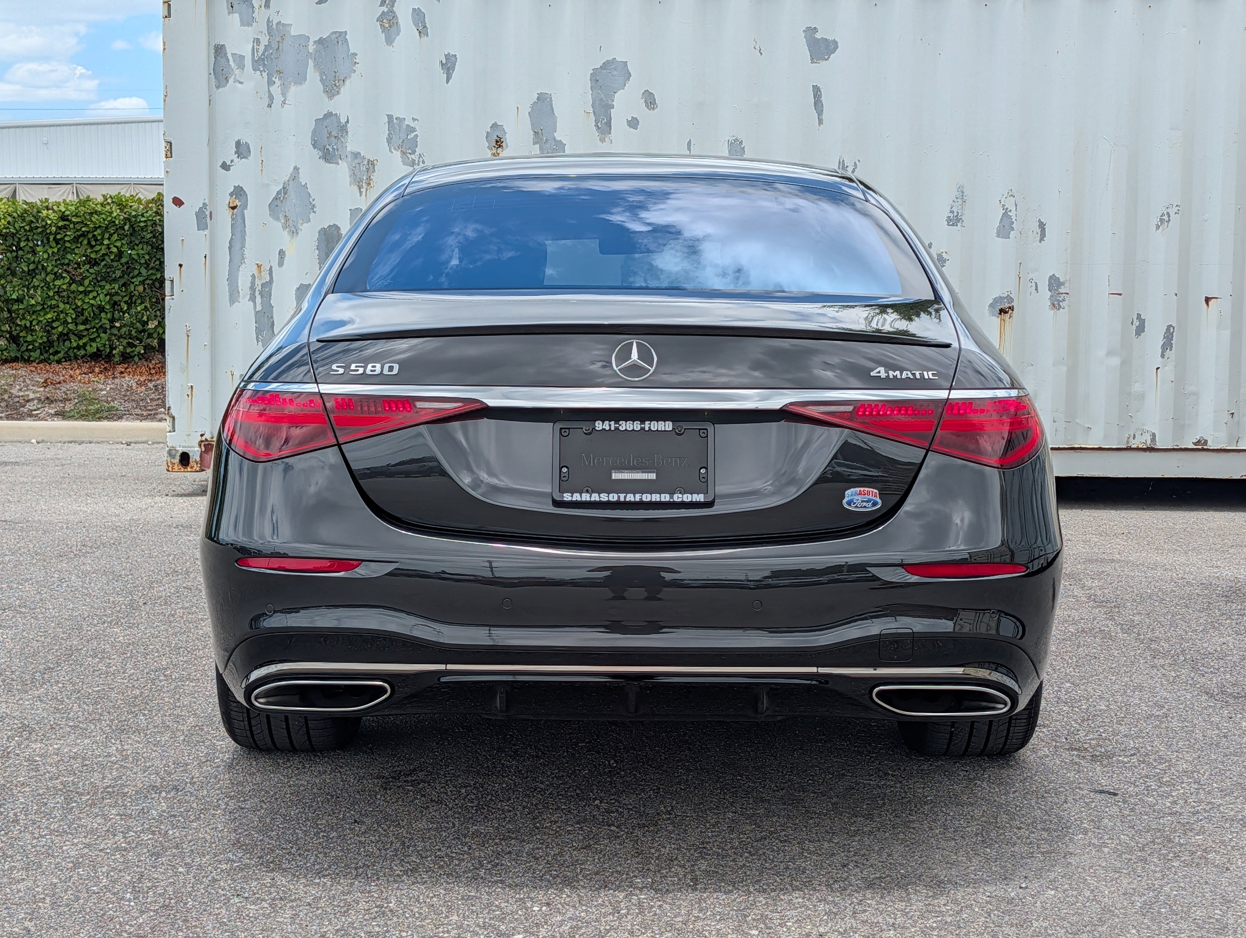 Used 2024 Mercedes-Benz S 580 4MATIC Sedan w/ AMG Line image 5