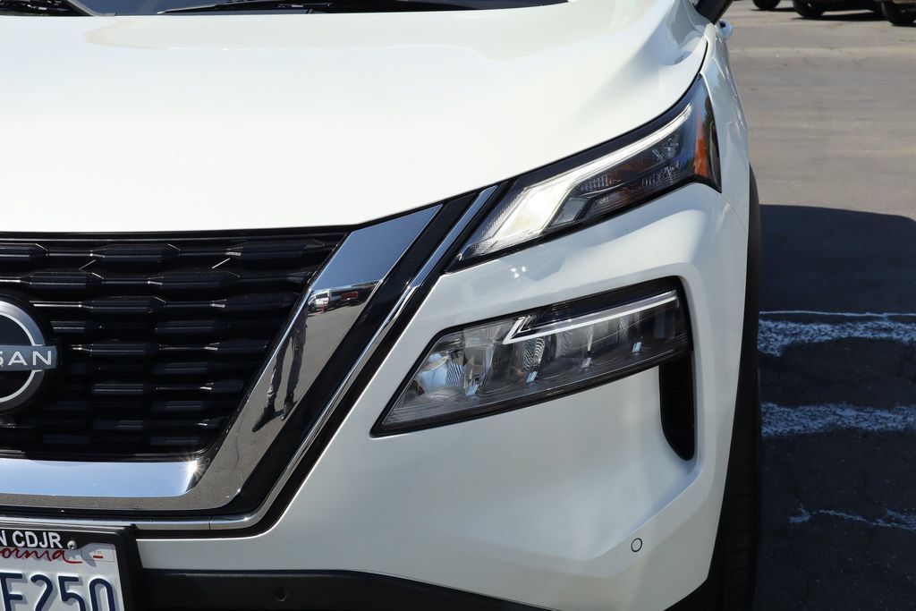Used 2023 Nissan Rogue SL w/ SL Premium Package FWD image 8