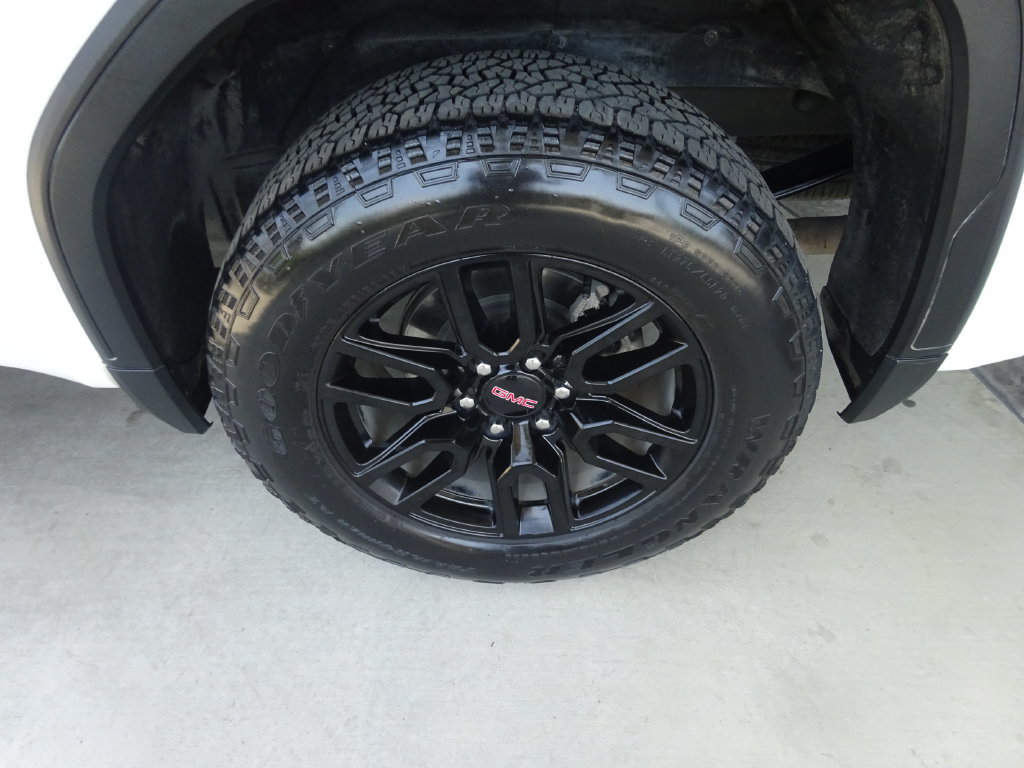 Certified 2023 GMC Sierra 1500 Elevation w/ LPO, Elevation Black Package AWD/4WD image 10
