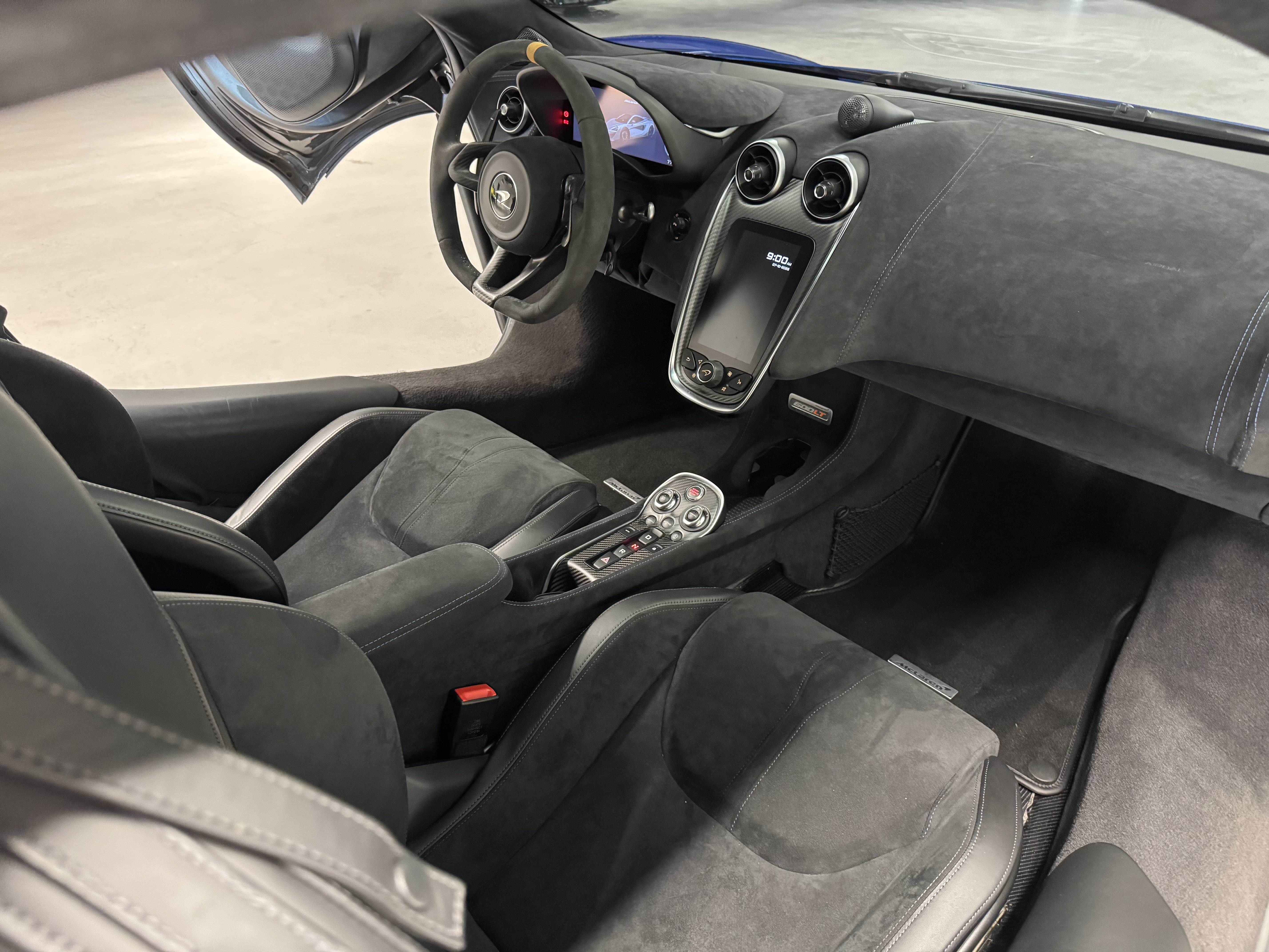 Used 2019 McLaren 600LT RWD image 12