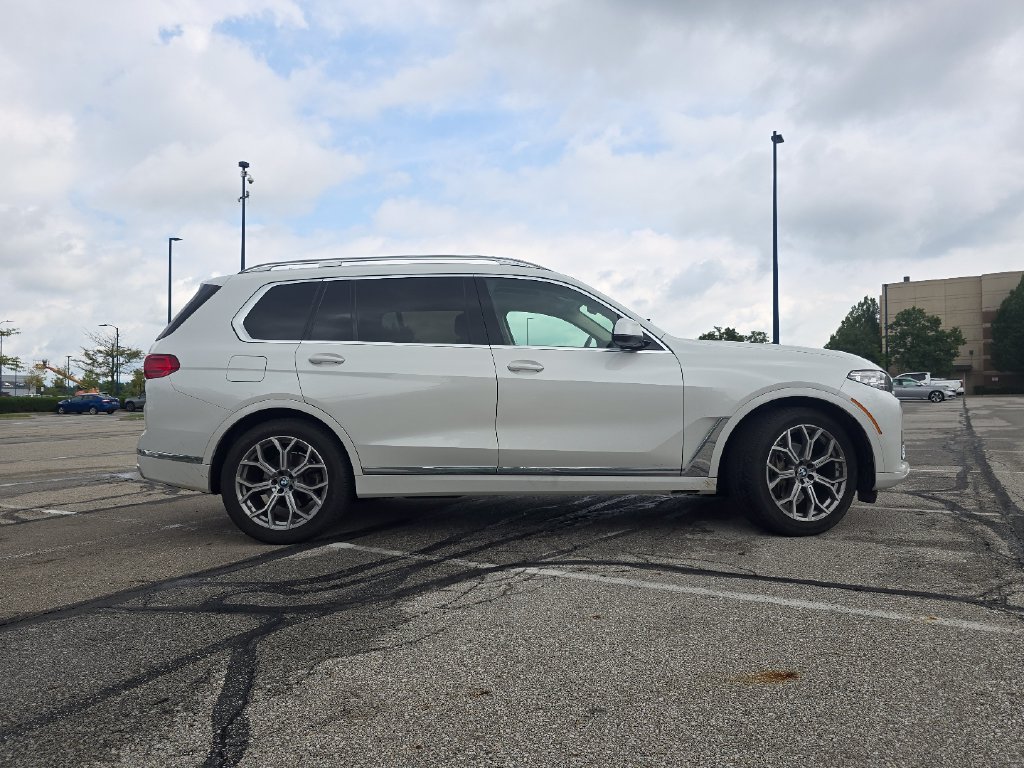 Used 2021 BMW X7 xDrive40i w/ Luxury Seating Package AWD/4WD image 18