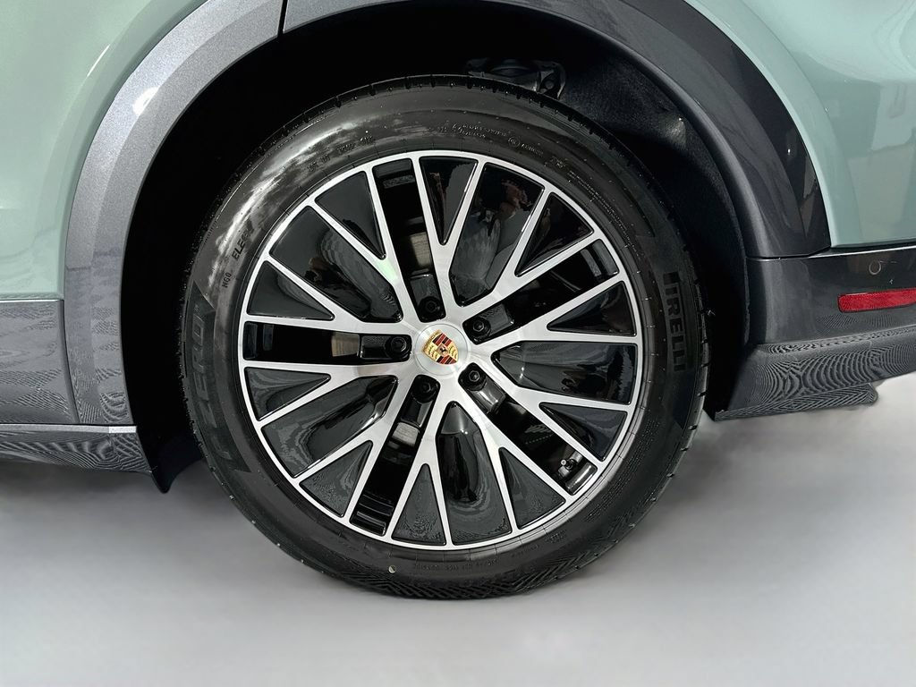 New 2026 Porsche Cayenne Electric AWD/4WD image 33